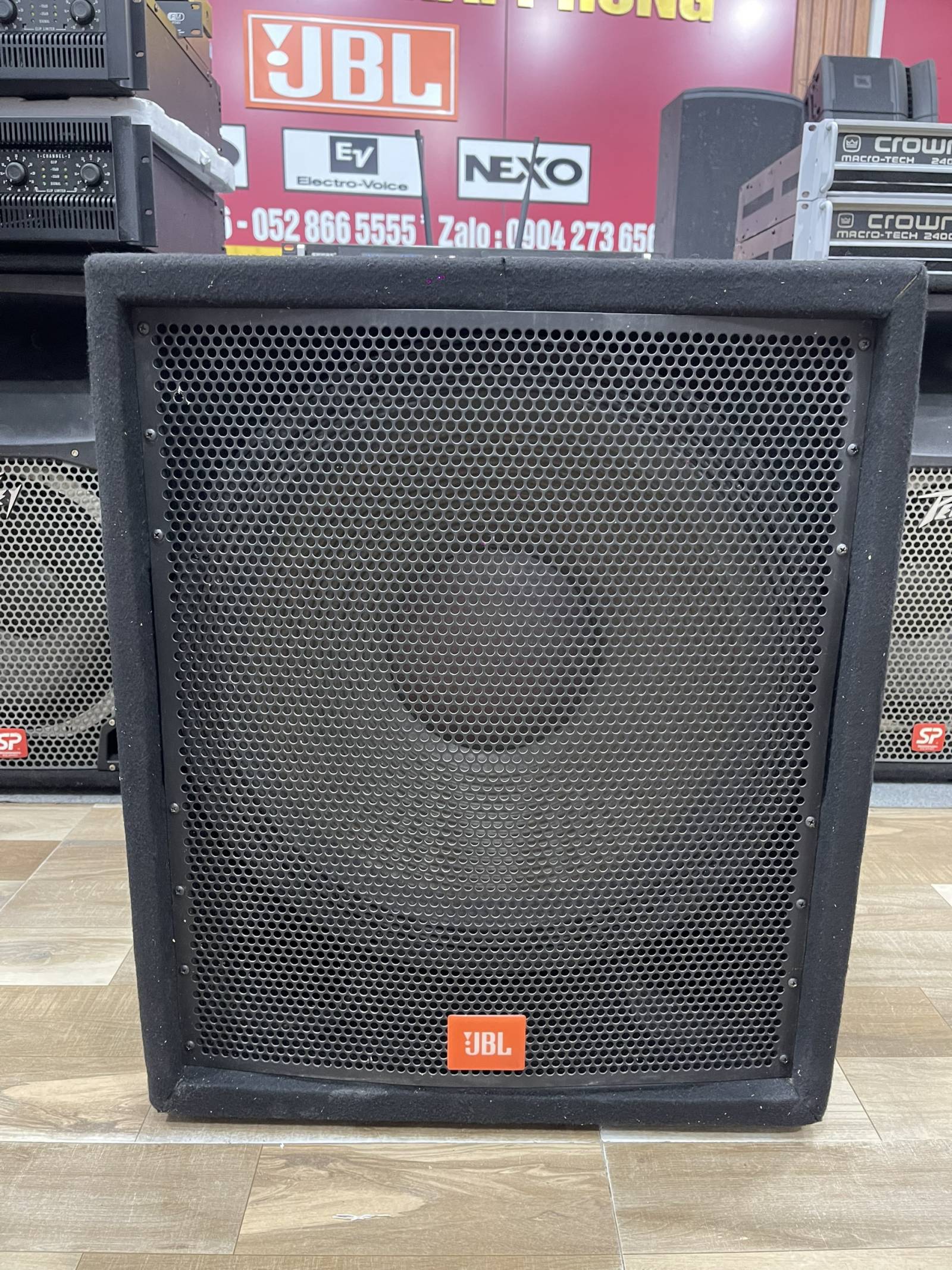 jBL JRX 118S